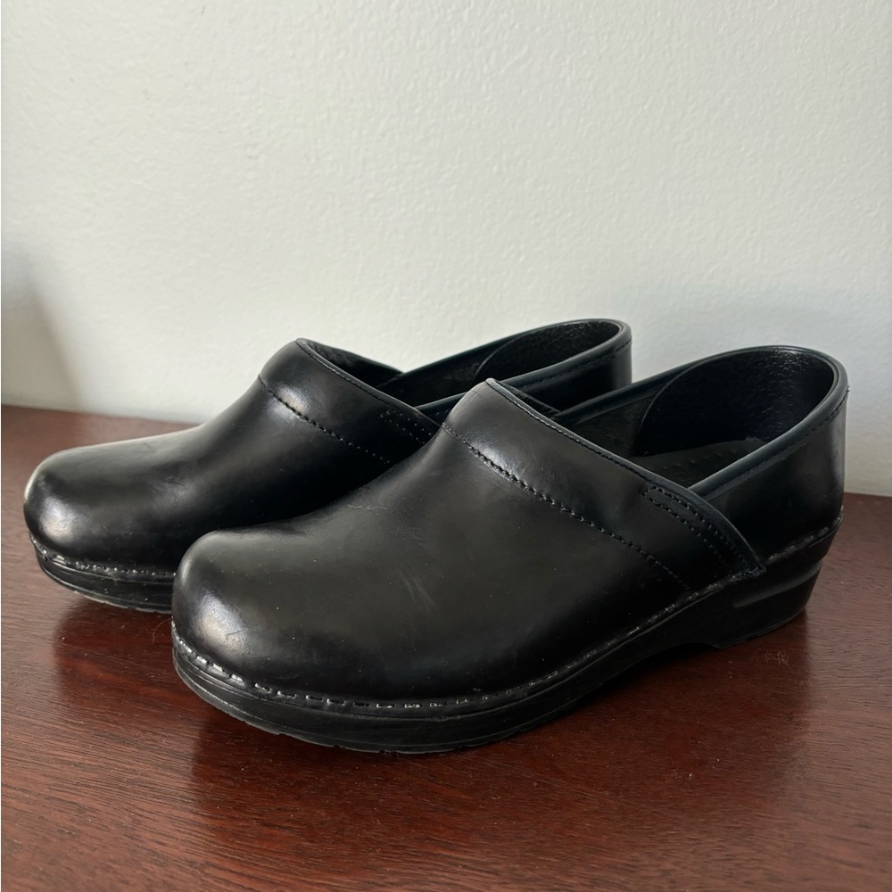 Dansko Clogs, Size 38 - image 2